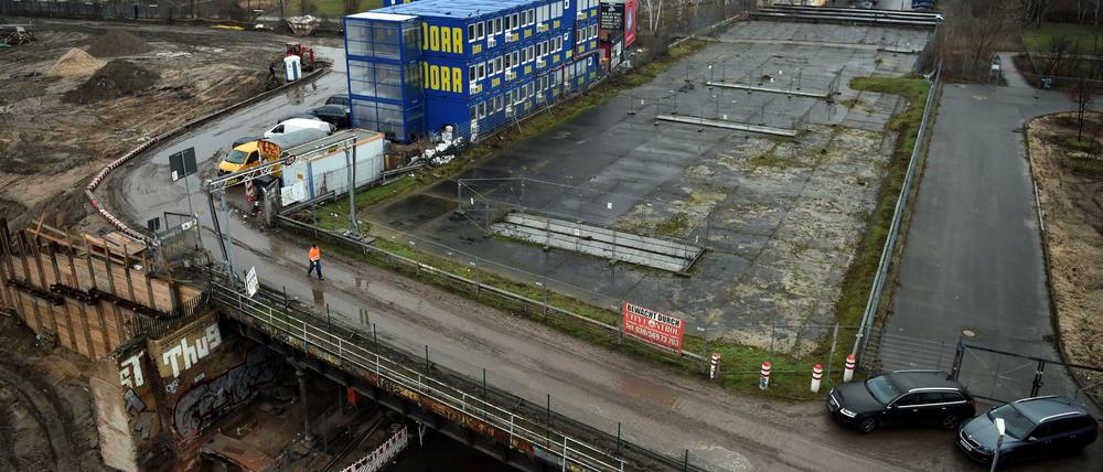 Und hier ein Blick im Januar 2017 von oben auf den Tunnel.