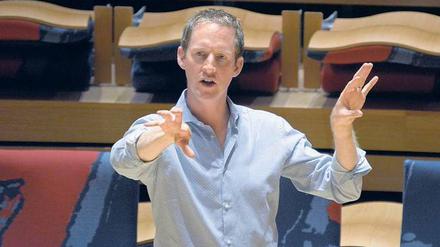 Drama muss sein. Justin Doyle probt Monteverdis "Marienvesper" für sein Antrittskonzert im Pierre Boulez Saal.