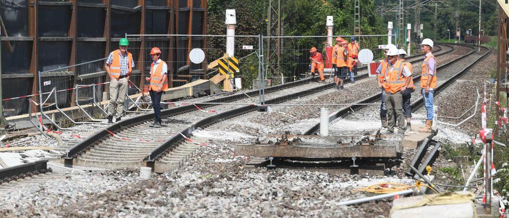 Bauarbeiten an der Baustelle des Bahntunnels Rastatt (Baden-Württemberg).