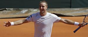 Einer der größten Siege seiner Karriere. Jan-Lennard Struff bejubelt den Klassenerhalt mit Deutschland.