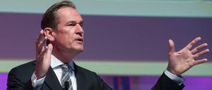 BDZV-Präsident Mathias Döpfner hält die Netzaktivitäten der öffentlich-rechtlichen Sender für unzulässig.
