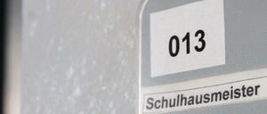 Schlüsselgewalt. In Mitte gibt es Streit um den Einsatz von Schulhausmeistern am Wahlsonntag. 