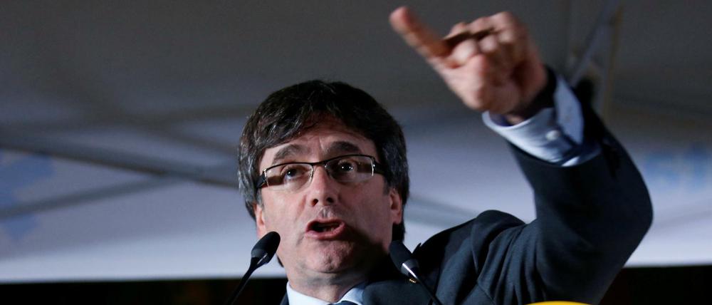 Kataloniens Regierungschef Carles Puigdemont macht Madrid schwere Vorwürfe.