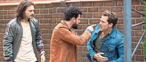 He, Bulle! Marcos Pinto (Manuel Cortez, l.) hat was gegen Jan (David Rott) .