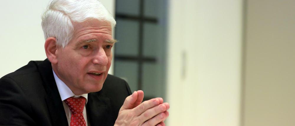 Josef Schuster ist Internist und seit November 2014 Präsident des Zentralrates der Juden in Deutschland.