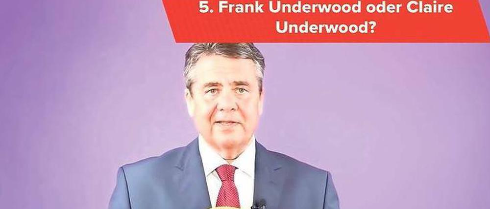 Unterlegt mit lustiger Musik. Bundesaußenminister Sigmar Gabriel (SPD) musste vor der „BuzzFeed“-Kamera 21 Flachwitze vorlesen. Das gefiel 5200 Facebook-Nutzern.