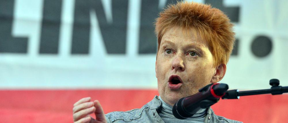Petra Pau gewinnt Marzahn-Hellersdorf auch diesmal direkt - ihre Partei, die Linke, schneidet schlechter ab. Die AfD ist zweitstärkste Partei.