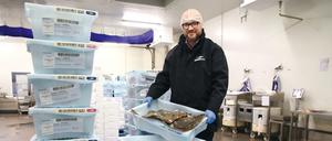 Ocke Pinks, Leiter der Berliner Niederlassung der Fisch-Großhandlung "Deutsche See" auf dem Großmarkt in Berlin-Moabit. 