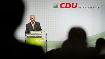 Sachsens Ministerpräsident Stanislaw Tillich und CDU-Landeschef 2012 auf einem CDU-Landesparteitag in Leipzig. 