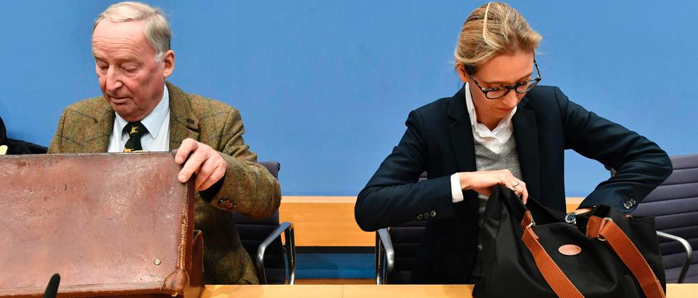 Wissen, was drin steckt. Die AfD-Spitzenkandidaten Alexander Gauland und Alice Weidel.