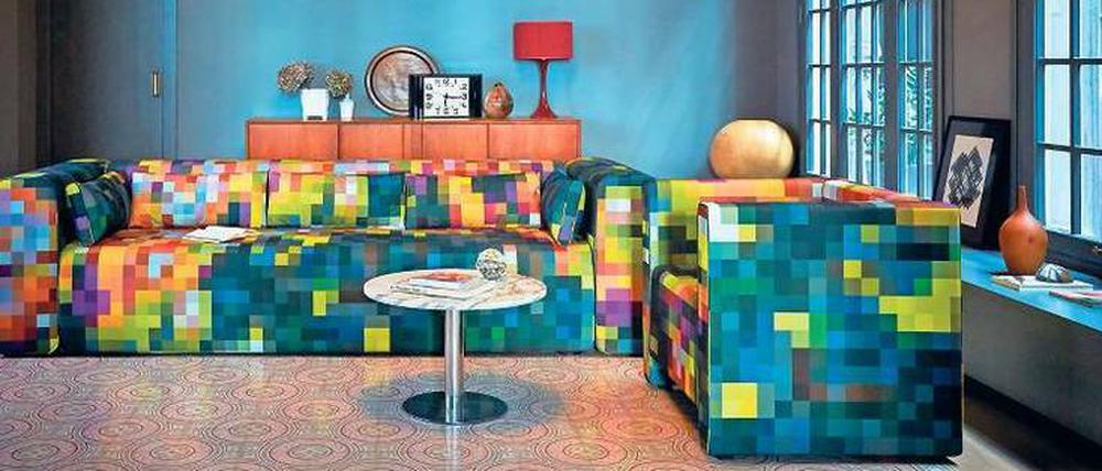 Textilkunst aus Spanien. Das "Pixel Sofa" von Cristian Zuzunaga.