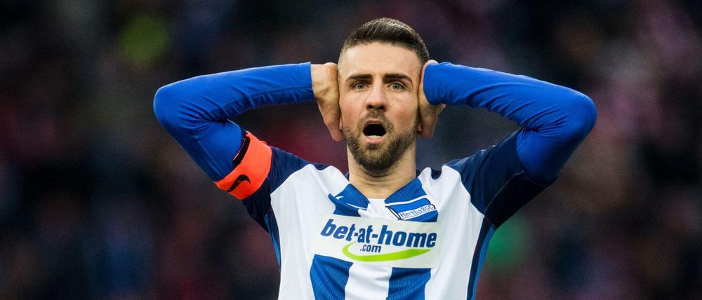 O, o, o! Vedad Ibisevic ist in dieser Saison noch nicht richtig in Schwung gekommen. 