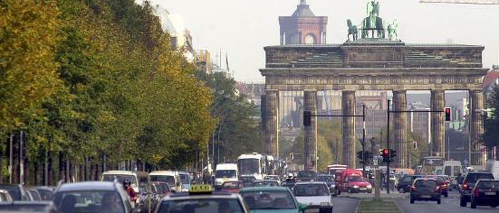 Eventmeile oder Fahrbahn? Die Straße des 17. Juni ist ein wechselvoller Ort.