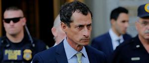 Anthony Weiner am Montag vor dem Gericht in New York.
