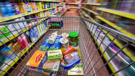 Einkauf im Supermarkt. (Symbolbild)