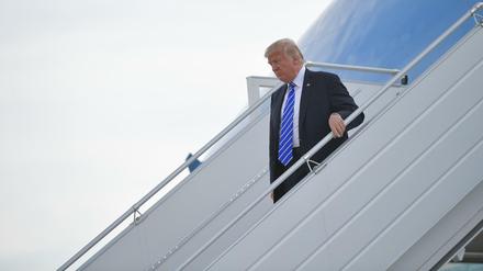 Es wird einsam um Donald Trump.
