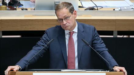 Michael Müller hatte es nicht leicht während der Debatte um den Volksentscheid.
