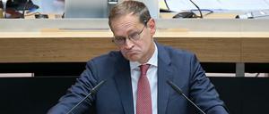 Michael Müller hatte es nicht leicht während der Debatte um den Volksentscheid.