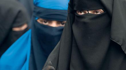 Die Debatte um vollverschleierte Frauen in Deutschland geht weiter.