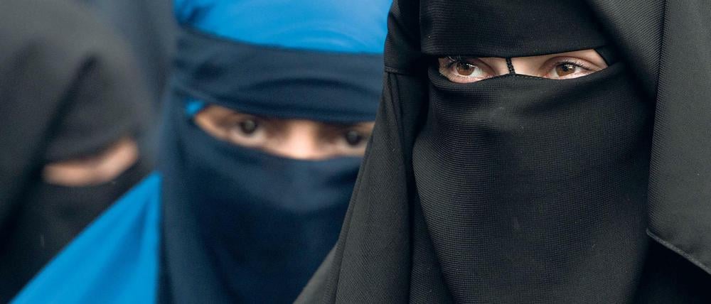 Die Debatte um vollverschleierte Frauen in Deutschland geht weiter.
