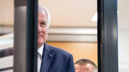 Die Tür ist nicht zu. Wird Horst Seehofer noch einmal Bundesminister?