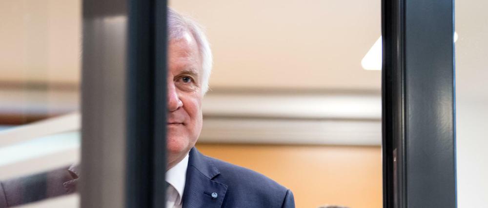 Die Tür ist nicht zu. Wird Horst Seehofer noch einmal Bundesminister?
