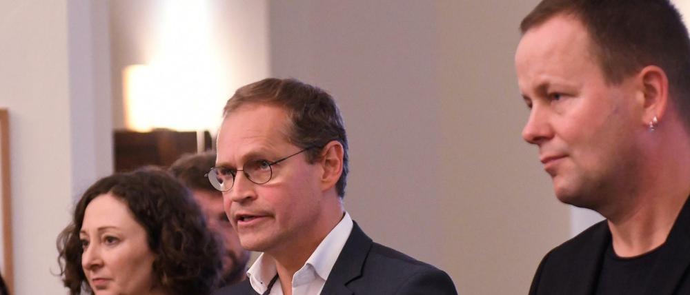 Zwischen Bürgermeister Müller (Mi.) und Senator Lederer kann es schon mal lauter werden.