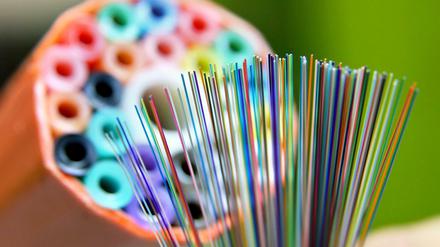 Beim Ausbau mit Glasfaserkabeln für schnelles Internet droht Deutschland den Anschluss zu verlieren.