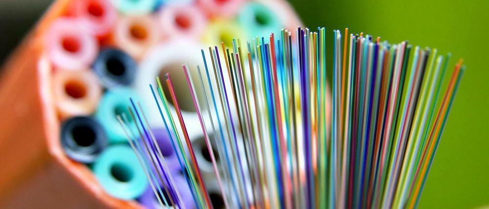 Beim Ausbau mit Glasfaserkabeln für schnelles Internet droht Deutschland den Anschluss zu verlieren.