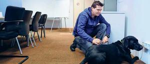 Auf der Lauer. Spürhund Mono findet Bettwanzen sogar in Steckdosen. 