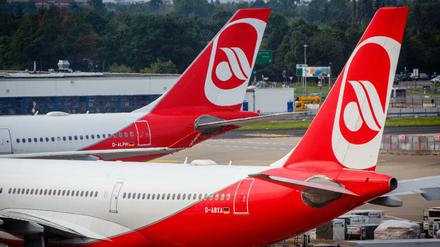 Auslaufmodelle. Airbus A330 für die Langstrecke von Air Berlin am Flughafen Düsseldorf.