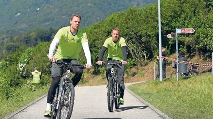 Weil Kapitän Manuel Neuer (vorn) verletzt ist, bekommt Barcelonas Marc-André ter Stegen seine Chance. 