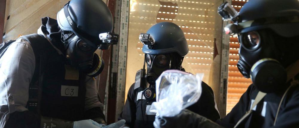 UN-Chemiewaffenexperten in Syrien.