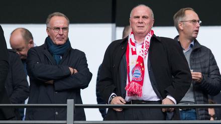 Bayern-Präsident Uli Hoeneß (r.) mit Vorstandschef Karl-Heinz Rummenigge. 