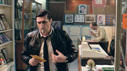 Aufrechter Gang. Der Ermittler Noredin (Fares Fares) wirkt wie ein heutiger Lino Ventura. Er ist korrupt und lässt sich nicht für dumm verkaufen. 