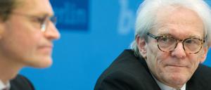 Karl Max Einhäupl (rechts) bleibt bis 2020 Cehf der Charité.