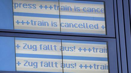 Auch zwei Tage nach dem Sturm fallen bei der Bahn weiterhin viele Züge aus