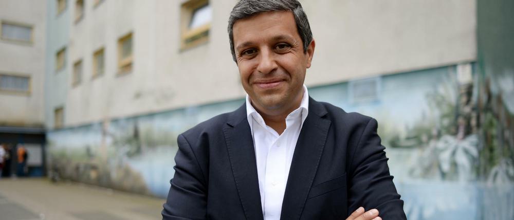 Raed Saleh geht mit seiner SPD hart ins Gericht.