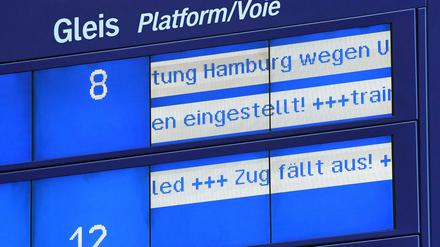 Wegen des Sturmtiefs hat die Bahn viele Verbindungen gestrichen.