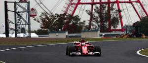 Runden drehen: Sebastian Vettel hat in Suzuka die Gelegenheit, den Rückstand auf Lewis Hamilton in der WM-Wertung zu verringern.