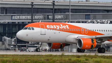 Die Fluggesellschaft Easyjet hat laut einem Medienbericht ihr Angebot für Air Berlin reduziert.