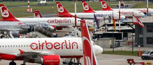 Maschinen der Fluggesellschaft Air Berlin auf dem Flughafen in Berlin-Tegel. (Archiv)