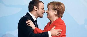 Faible füreinander. Emmanuel Macron und Angela Merkel.