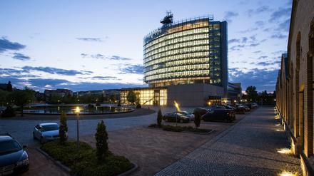 In Leipzig, wo auch das MDR-Fernsehzentrum sitzt, residiert die derzeitige ARD-Vorsitzende Karola Wille. Aus ihrem Haus stammt die Antwort auf einen "Spiegel"-Bericht, der sich mit dem Auftrag der öffentlich-rechtlichen Sender beschäftigt. 