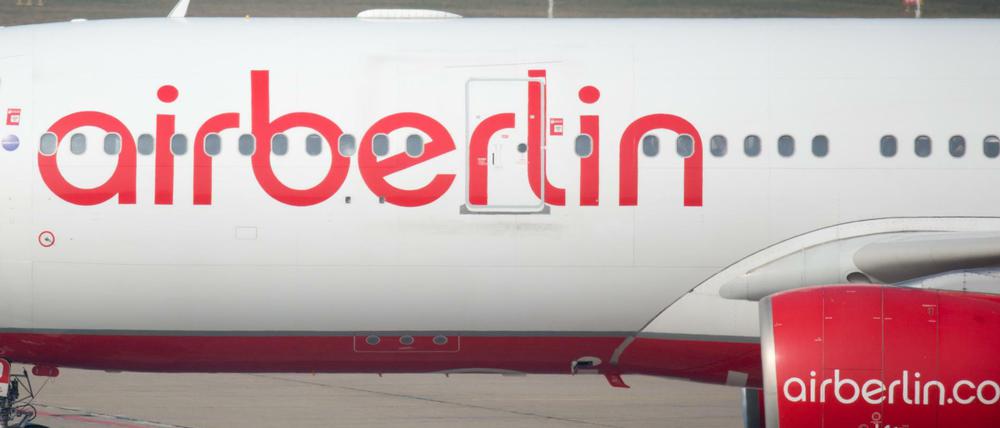 Ein Langstreckenflieger der Air Berlin in Berlin Tegel (Archiv).