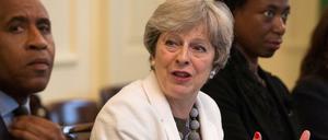 Die britische Premierministerin Theresa May rüstet sich für den Fall eines harten Brexits. 