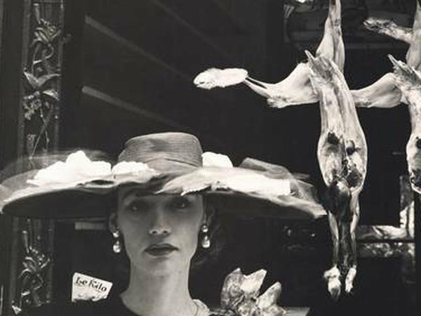 Aufstand gegen den Tod. Guy Bourdin mischte Dokumentarisches mit Surrealem.