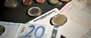Gute Prognose. Für gesetzlich Krankenversicherte könnten die Zusatzbeiträge erstmals leicht sinken.