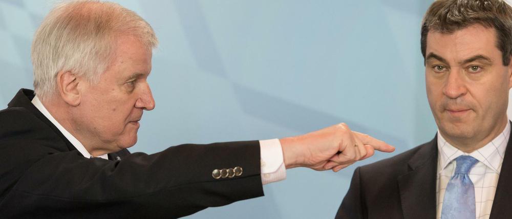 Sind sich nicht grün: CSU-Chef Horst Seehofer (links) Markus Söder.