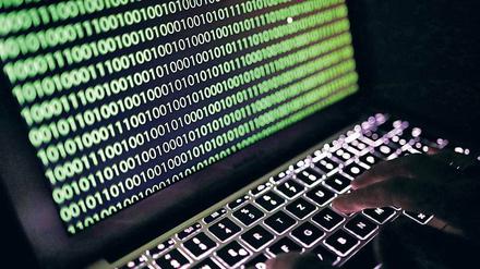 Die Digitalisierung stellt Nutzer medialer Inhalte vor ganz neue Herausforderungen. Er muss entscheiden und unterscheiden lernen, wem er seine Aufmerksamkeit schenkt.